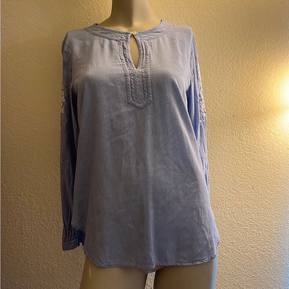 Loft blouse size small
